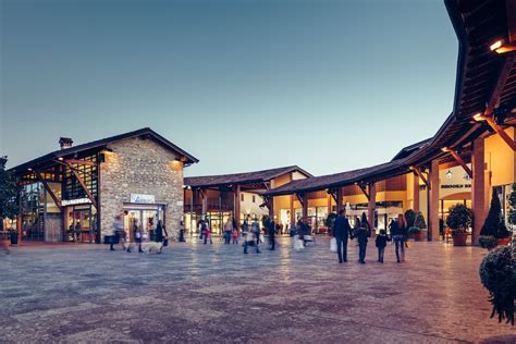 outlet village rodengo saiano